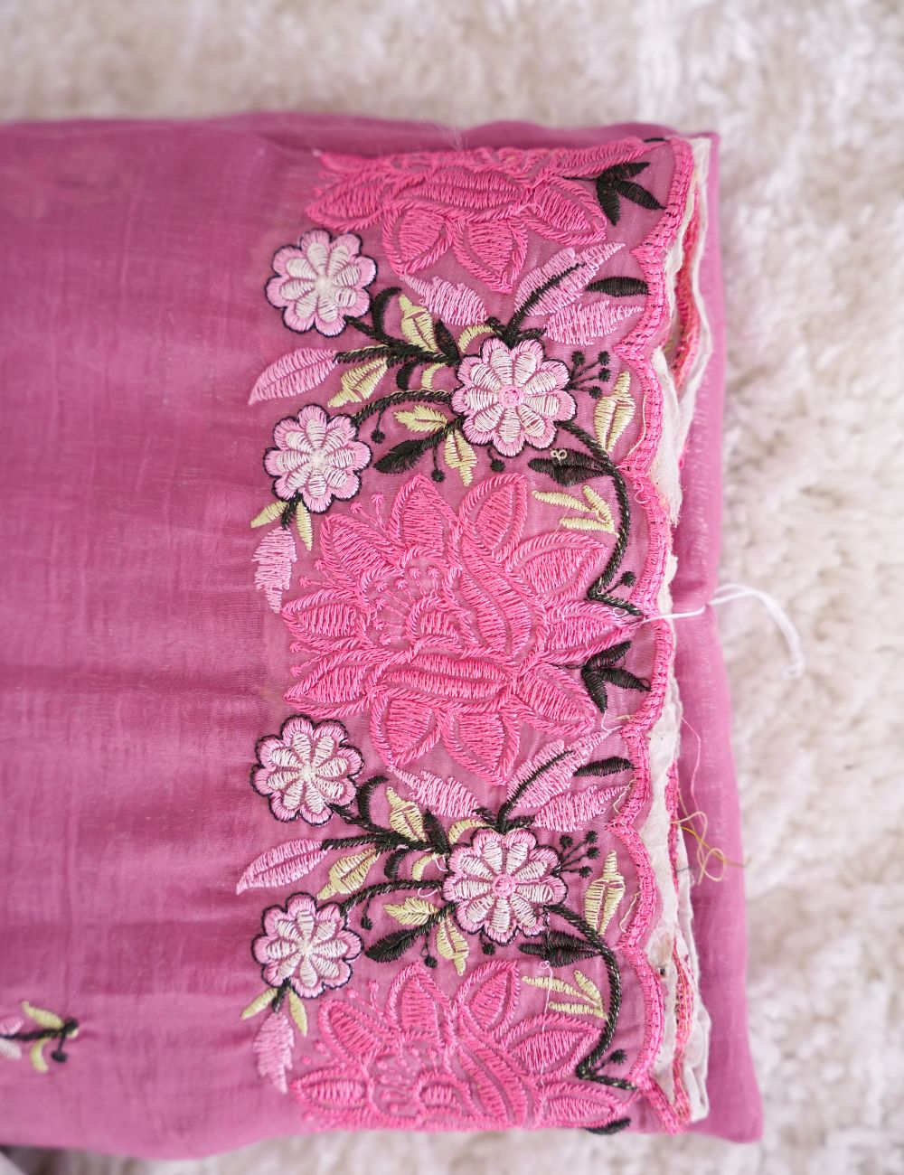 Pink color Embroidery Crunchy crush chiffon saree with scallop border