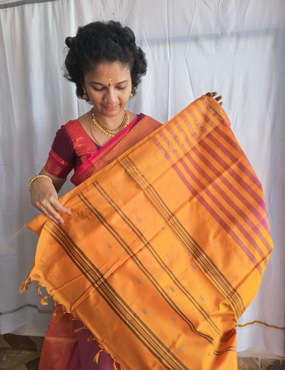 Vaazhai Naar Pattu (Pink and orange)