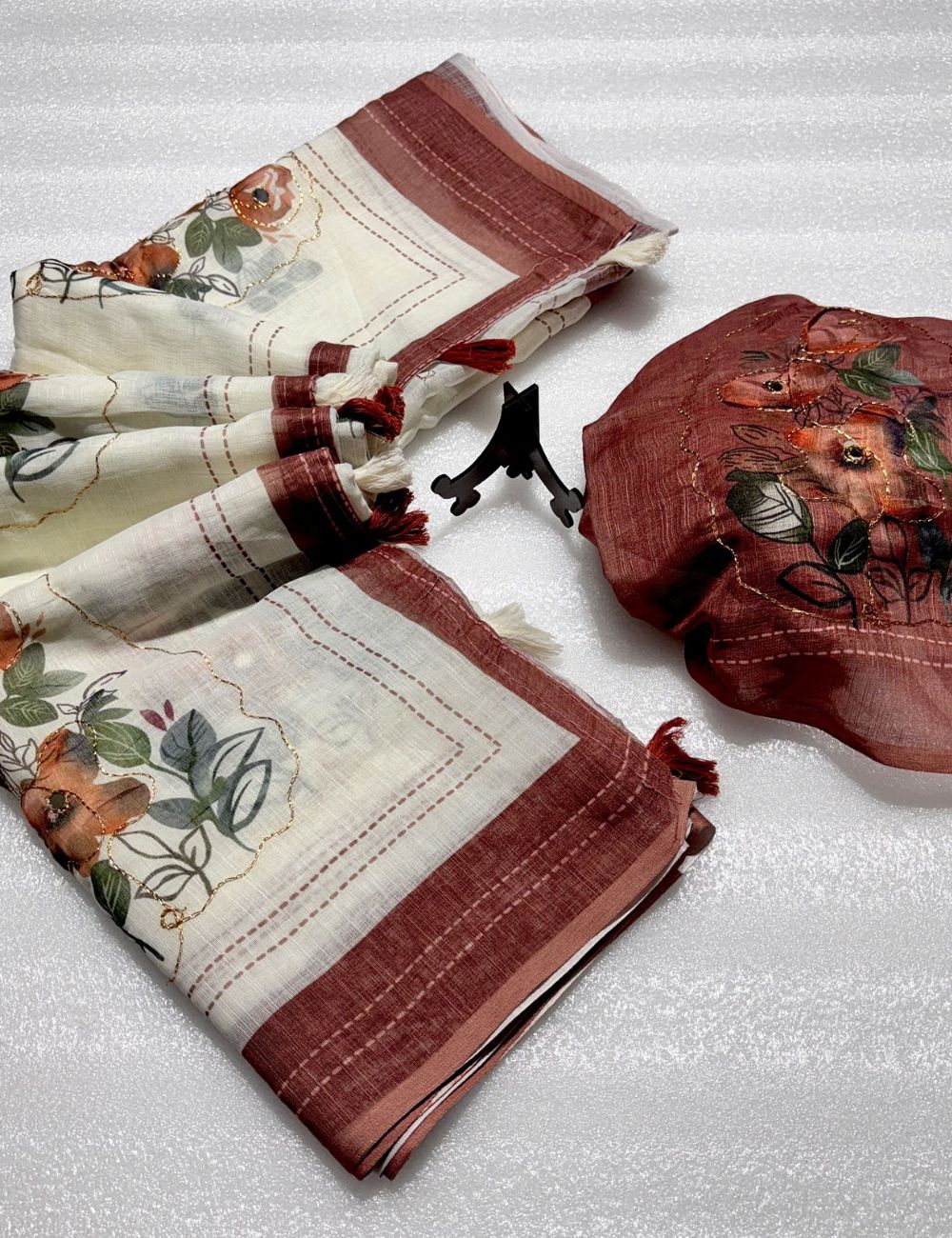 Kantha embroidery linen saree (pastel brown)