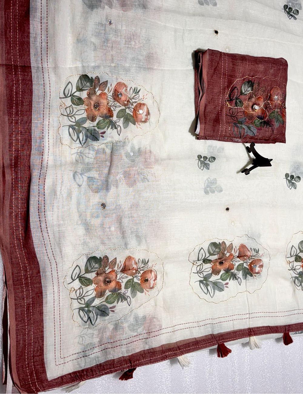 Kantha embroidery linen saree (pastel brown)