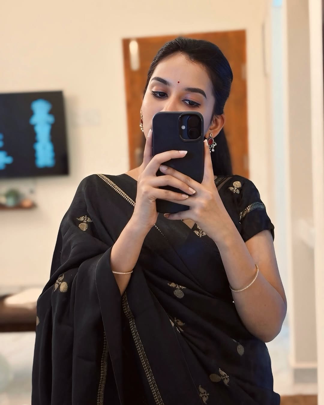 Kadhi viscous Georgette saree (Black )